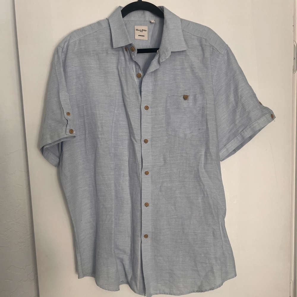 Murano Baird McNutt Linen Short Sleeve Button Down Shirt